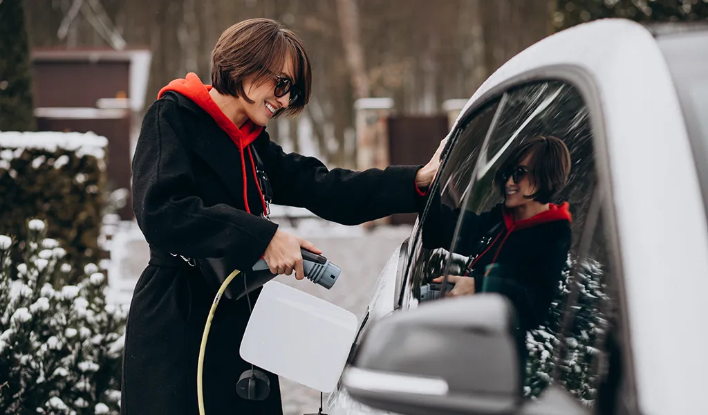 Guidare elettrico in inverno: 7 consigli pratici per preservare l’autonomia della tua auto